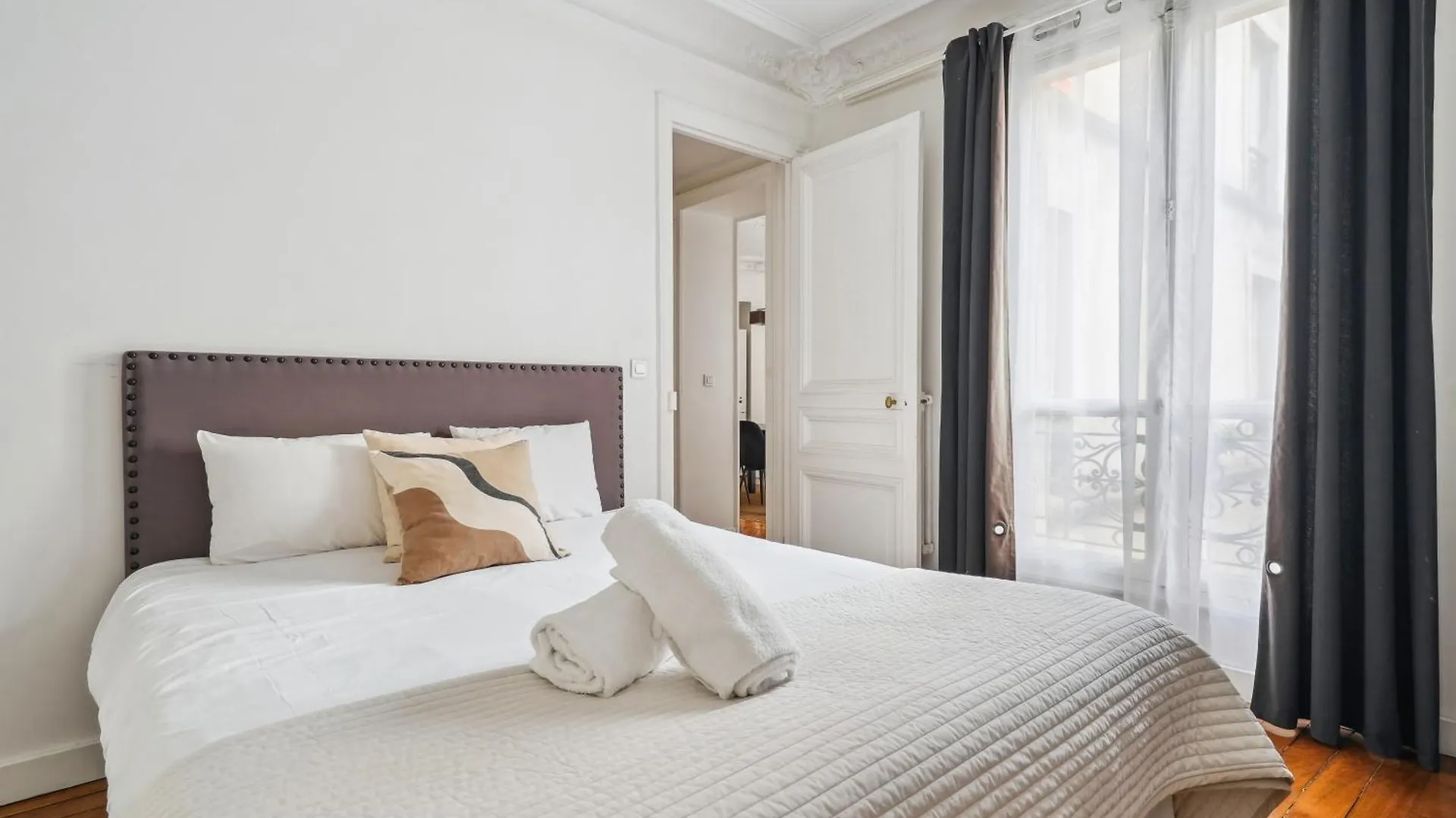 Luxury Apartment La Tour פריז